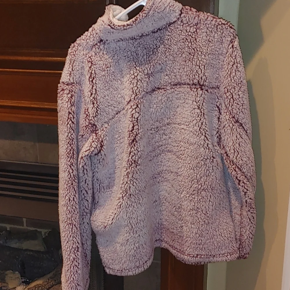 Pullover - Picture 2 of 3